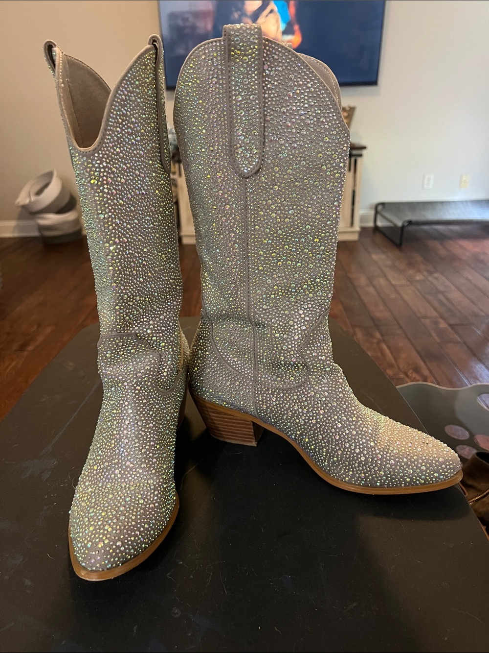 Embellished Women's Crystal Cowboy Boots